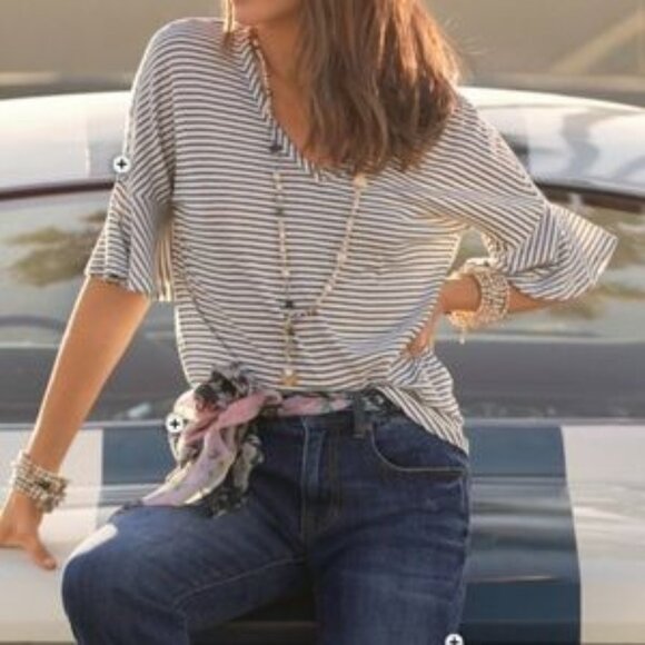 CAbi # 5558 Skipper Stripe Sailor Flutter Sleeve Tee in Black & White - Picture 1 of 14